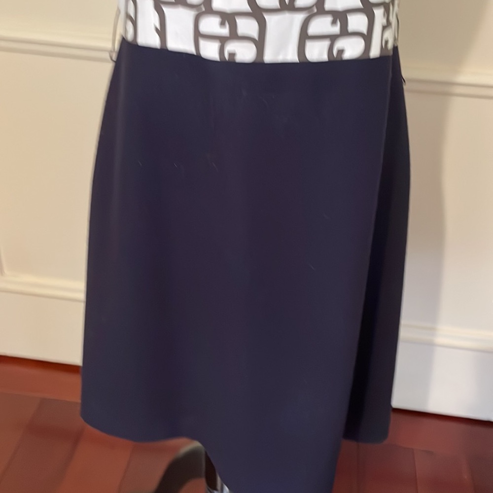 Dress - Picture 3 of 8